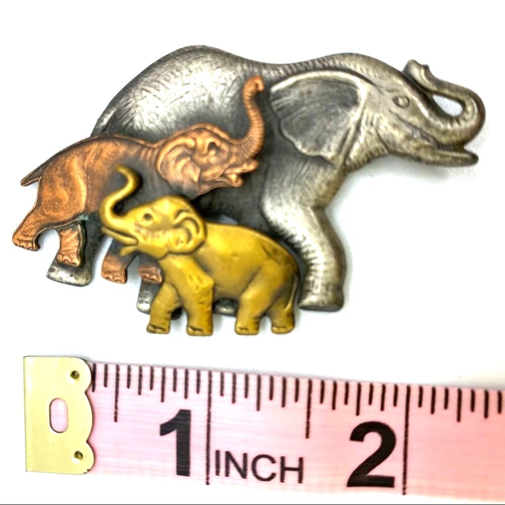 BROOCH 3 Elephant Family Signed MULTI METAL Gold, bronze, silver 1.5 in X 2.5 in - Picture 4 of 7